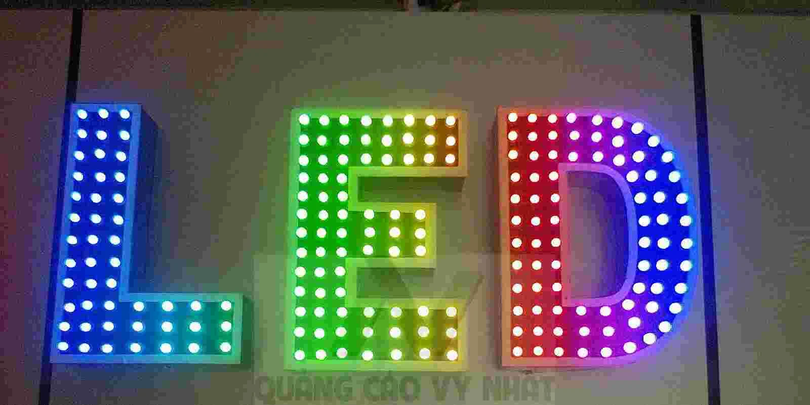 BẢNG QUẢNG CÁO LED VẪY các màu đèn led