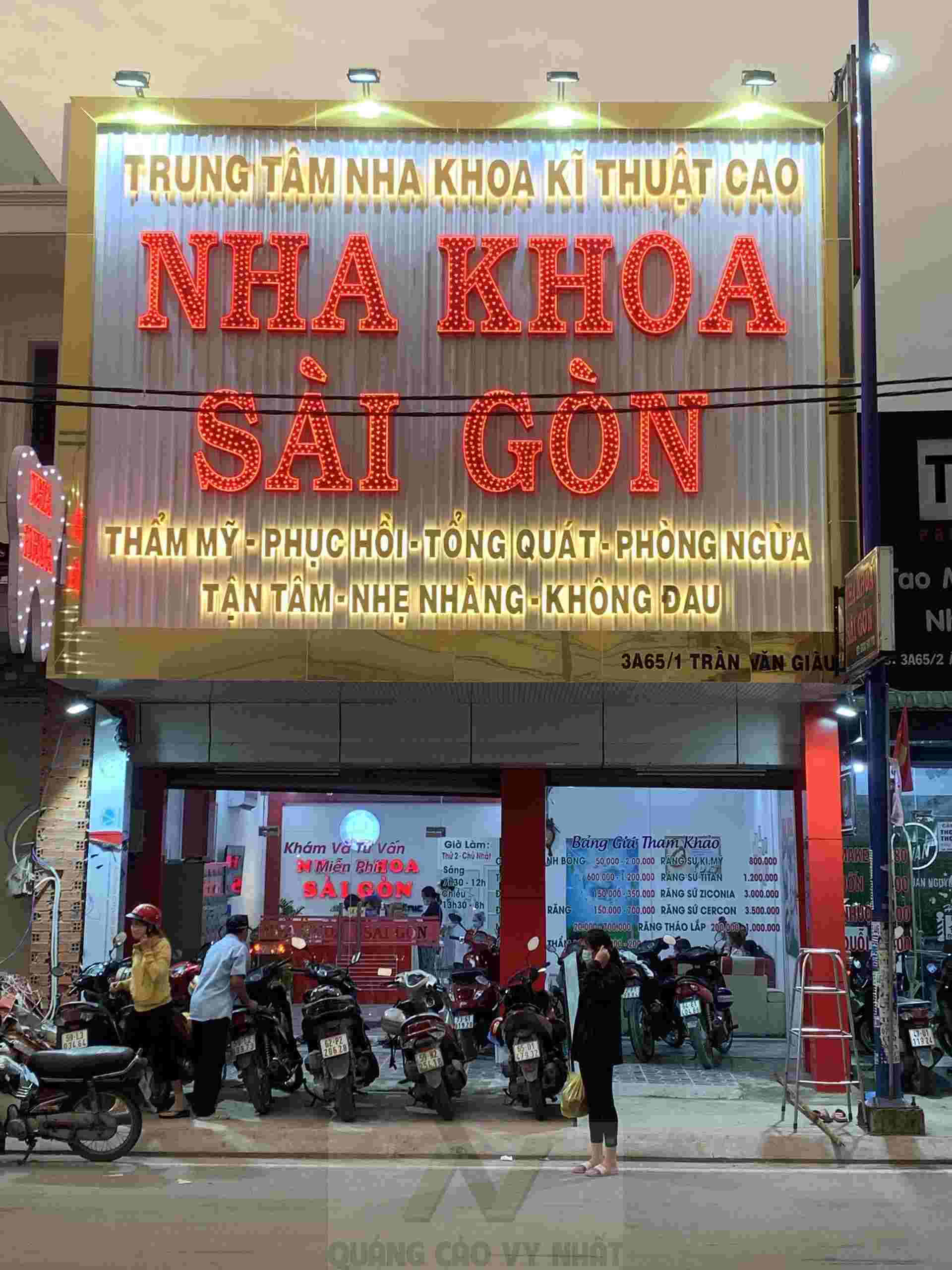 bảng hiệu nha khoa sài gòn