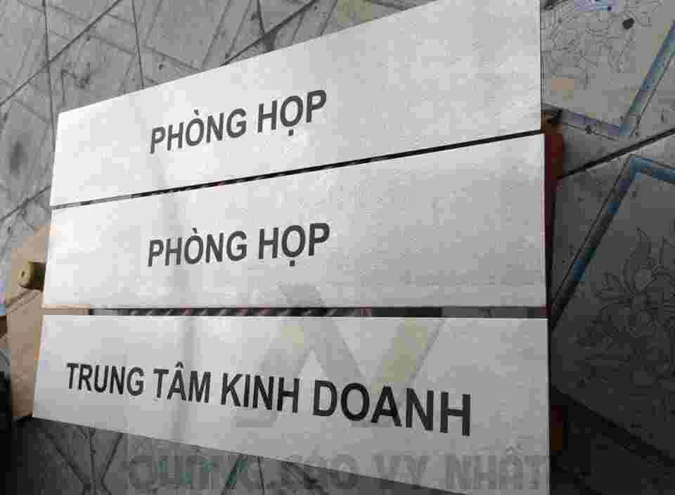 BẢNG TÊN CÔNG TY bảng tên phòng ban
