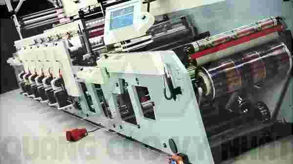 IN BẠT GIÁ RẺ Máy in kỹ thuật số Flexo