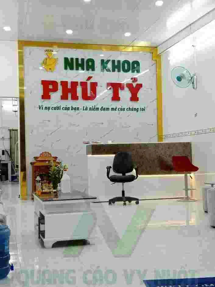 LÀM BẢNG HIỆU CHỮ NỔI GIÁ RẺ backdrop chữ nổi