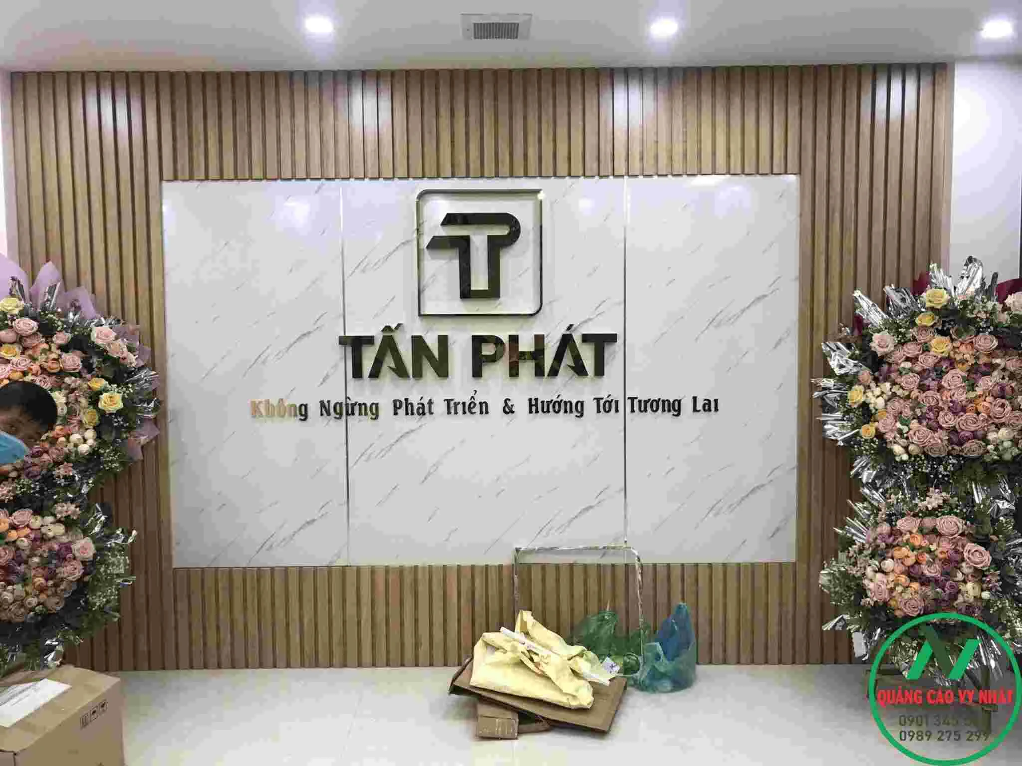 LOGO CHỮ NỔI TRANG TRÍ VĂN PHÒNG logi chữ nổi inox văn phòng