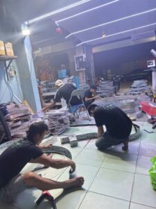 San xuat chu inox karaoke khach san 13